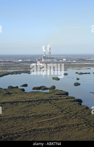 Luftbild des schweren industriellen macht Meerwasserentsalzungsanlage Tampa Bay, Apollo Beach, Big Bend, Florida Stockfoto