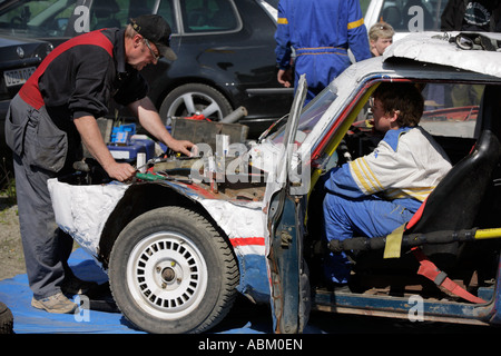 Mechanische tuning Automotor für Folkrace eine Art Banger racing in Torslanda Rennbahn Göteborg Schweden Stockfoto