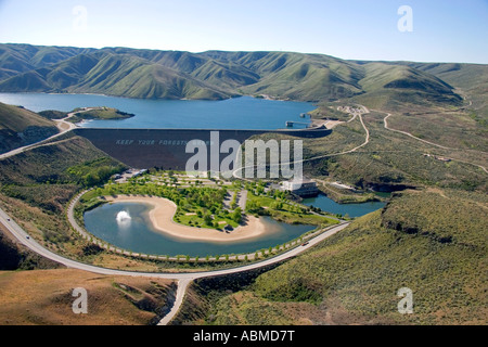 Luftbild von Sandy Point Park Lucky Peak Reservior und Wasserkraftwerk in Boise, Idaho Stockfoto