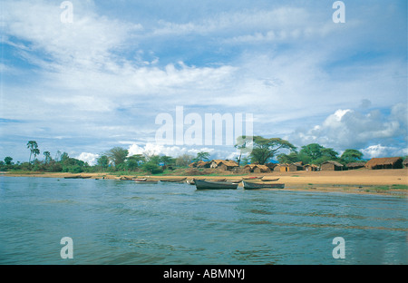 Lakeside Fischerdorf in der Nähe von Chiweta am Lake Malawi nördlichen Malawi Stockfoto