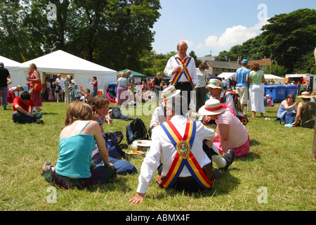 Priddy Folk Festival Morris Männer Landtänzer ruhen Somerset England Stockfoto