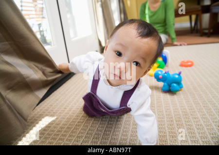 Crawling Baby Stockfoto