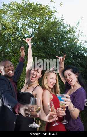 Porträt von Menschen auf Party Stockfoto