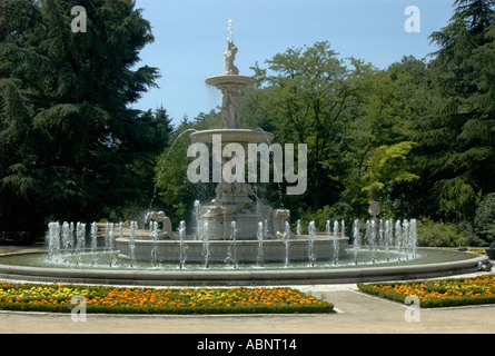 Brunnen in den Jardines del Campo del Moro Madrid Spanien Stockfoto