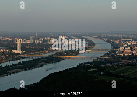 Brücken über die Donau in Wien-Österreich-Europa Stockfoto