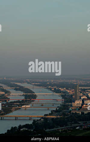 Brücken über die Donau in Wien-Österreich-Europa Stockfoto