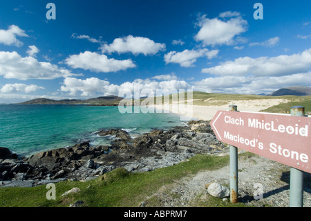 Melden Sie sich Clach MhicLeoid, Macleod Stein, der Westküste der Insel Harris, äußeren Hebriden, Schottland, UK, Mai Stockfoto