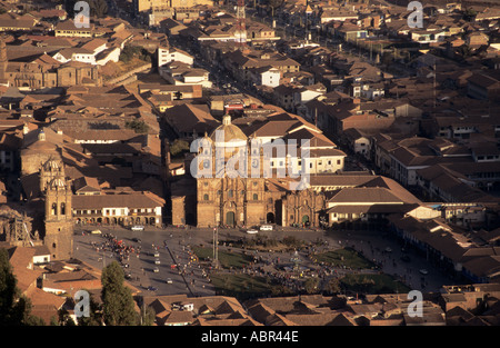 Cusco, Peru. Blick auf die Plaza de Armas, einschließlich La Compania Kirche und die Hochschulreife. Stockfoto