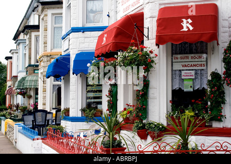 Bunten Fassaden der Pensionen in Great Yarmouth Norfolk UK Stockfoto