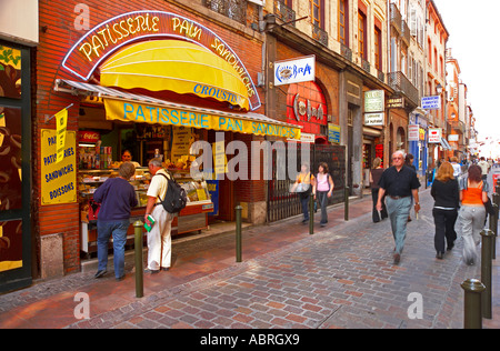 Frankreich Midi-Pyrenäen Haute Garonne Toulouse Rue du Taur Patisserie Stockfoto