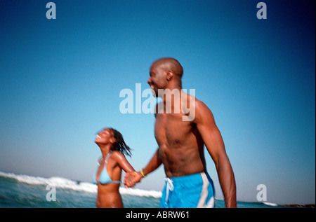 Paar am Strand North Coast Kwa Zulu Natal South Africa Stockfoto