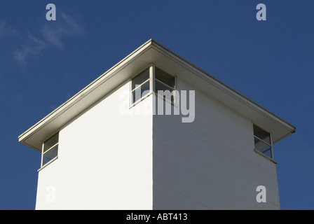 Surbiton Bahnhof, Surrey, 1937 / 38. Detail der Spitze des Turms. Architekt: J. R. Scott Stockfoto