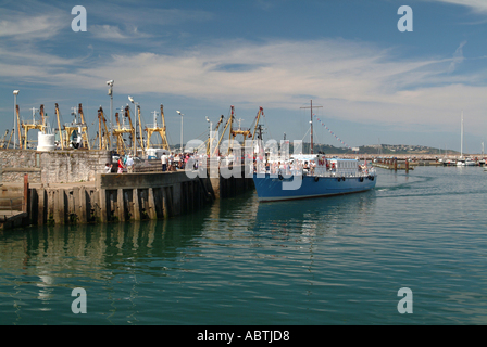 Fähre, Landung im Hafen von Brixham Devon England Vereinigtes Königreich UK Stockfoto