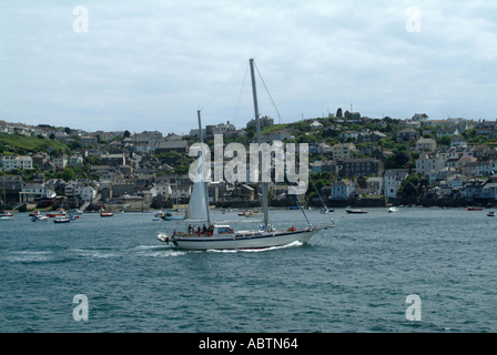 Blick auf Polruan und Fluss Fowey Cornwall England Vereinigtes Königreich UK Stockfoto