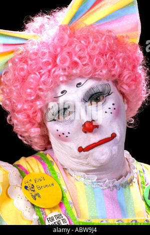 Porträt von bunten Clowns im Make-up für Show für Kinder lustig sein Stockfoto