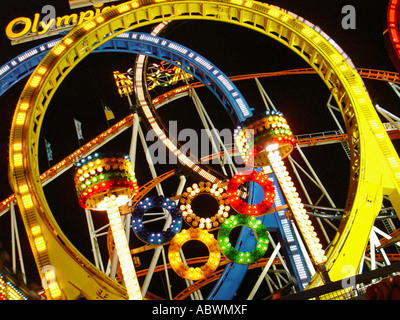 Messegelände fahren Oktoberfest München Fahrgeschäft Oktoberfest Muenchen Stockfoto