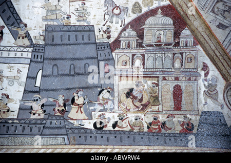 Wandmalereien aus dem 16. Jahrhundert im Raj Mahal Palace Fort, Orcha, Madhya Pradesh, Indien Stockfoto