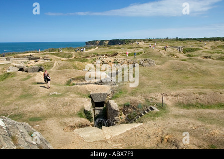 Schlacht Pointe du Hoc eine heftige WW2 Schlachtfeld am D-Day in der Normandie Frankreich Europa gezeichnet Stockfoto