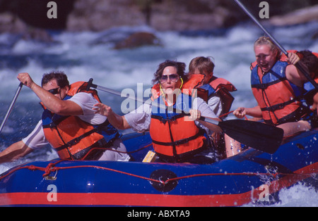 Wildwasser-rafting Martins Rapids McKenzie River Oregon USA Stockfoto