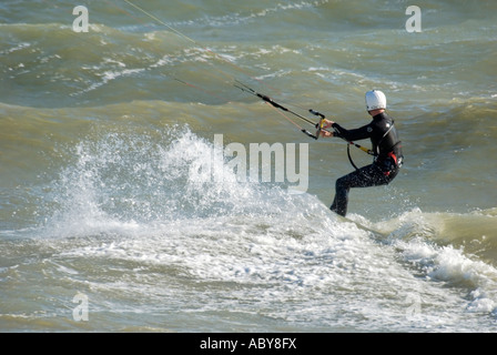 Männliche Kitesurfen Hove Sussex UK Britain British Isles Stockfoto