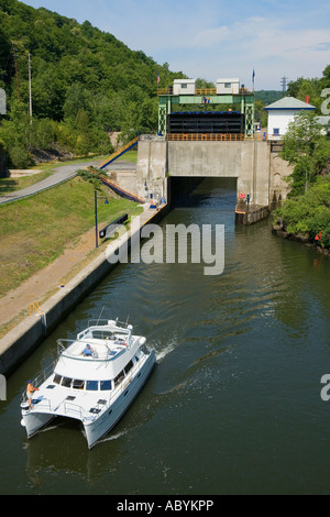 Erie-Kanal sperren 17 kleine fällt New York Herkimer County höchste Aufzug in das System nur Guillotine Tor Stockfoto