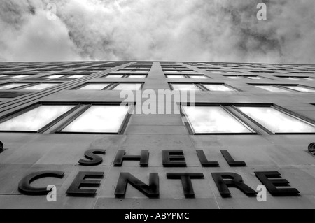 Schwarze und weiße Landschaft, Shell Centre, London, England, UK, GB. Stockfoto