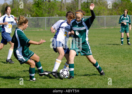 Mädchen Gymnasium Fußball Aktion Stockfoto