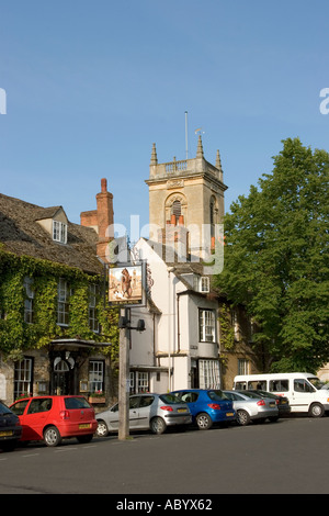 England Oxfordshire Woodstock Park Street Bear Inn und St. Maria Magdalena Pfarrkirche Stockfoto