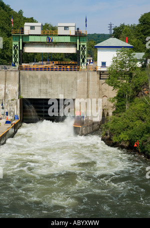 Erie-Kanal sperren 17 kleine fällt New York Herkimer County höchste Aufzug in das System nur Guillotine Tor Stockfoto