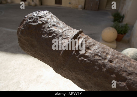 Kanon in der Burg Ótranto, Apulien, Italien Stockfoto