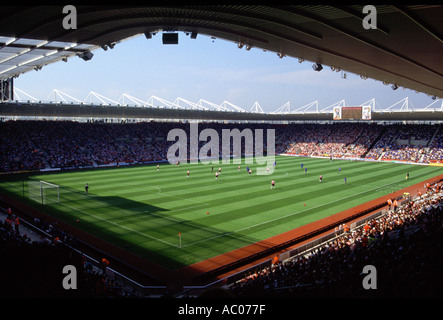 DIE FRIENDS PROVIDENT ST. MARIEN STADION, HEIMAT DES SOUTHAMPTON FOOTBALL CLUB, HAMPSHIRE, ENGLAND, GROßBRITANNIEN Stockfoto