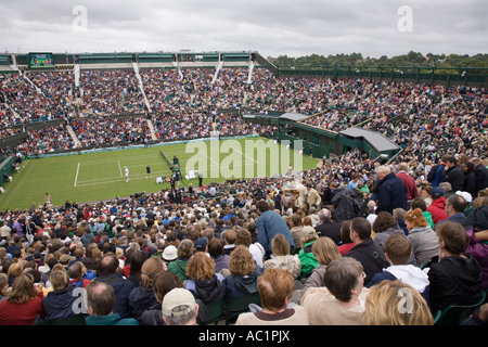 Zuschauern Eröffnungsspiel am Centre Court Wimbledon Tennis Championship UK Stockfoto