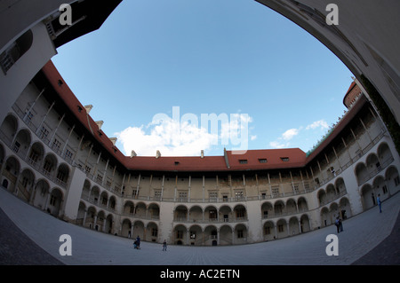 Arkadenhof im Schloss Wawel Hügel Stockfoto
