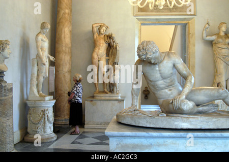 Die Dying Gaul-Skulptur in der Palazzo Nuovo in den Kapitolinischen Museen, Rom, Italien Stockfoto