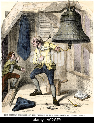 Bellman sagte der Liberty Bell, die Unabhängigkeitserklärung in Philadelphia am 4. Juli 1776 bekannt geben zu können. Hand - farbige Holzschnitt Stockfoto