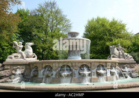 Wittelsbacher Brunnen am Lenbach Platz, München, Bayern, Deutschland Stockfoto