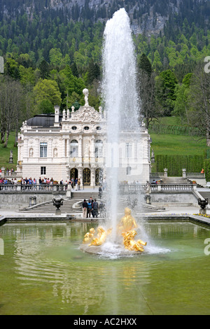 Deutschland, Bavary, Brunnen am Schloss Linderhof Stockfoto