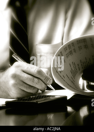 Geschäftsmann Zeichen Dokument Stockfoto