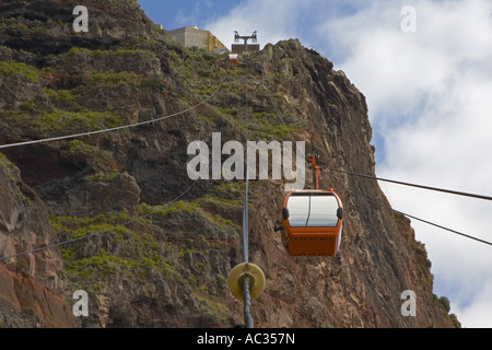 Luftseilbahn in Camara de Lobos, Portugal, Madeira Stockfoto