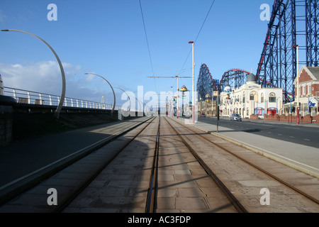 Blick entlang Blackpool Promenade. Foto von Kim Craig. Stockfoto