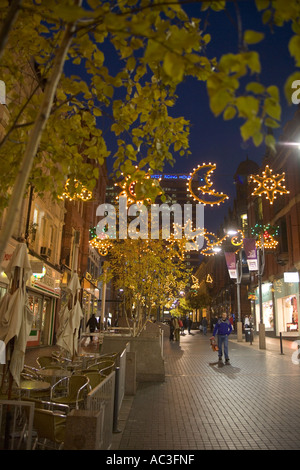 Leichte Straßendekoration Victoria Weihnachtsquartal UK, GB, Mond, Sterne Stockfoto
