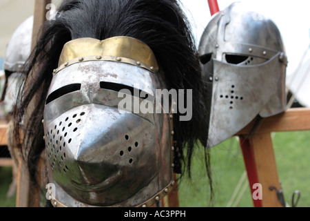 Ritter Helme in Koenigstein Taunus Deutschland während Ritterturnier 2007 Stockfoto
