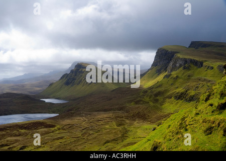 Blick über Loch Erdöl-Na Luirginn und Loch Cleat in Richtung Klampe aus der Quiraing, Isle Of Skye Stockfoto