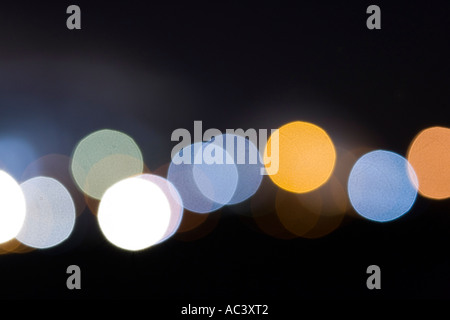 Straßenbeleuchtung der Stadt / Stadt bei Nacht Stockfoto