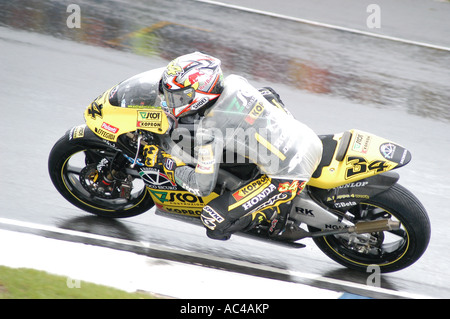 Rennen Sie - Andrea Dovizioso (ITA) Racing die 2007 Nickel & Dime British Motorcycle Grand Prix - Sieger Donington Park Stockfoto