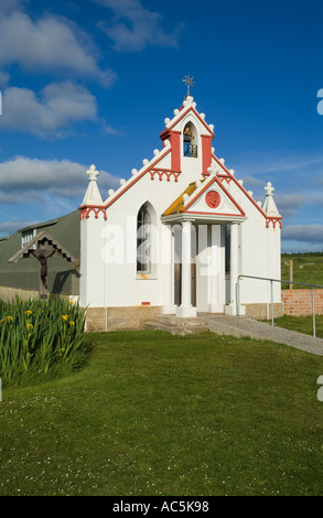 dh ITALIENISCHE KAPELLE ORKNEY dekoriert Kriegsgefangenen Nissen Kirche Hütte Gebäude historischen Lambholm Lamm-Steinholm Stockfoto