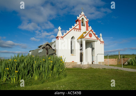 dh Lamb holm ITALIENISCHE KAPELLE ORKNEY dekoriert Kriegsgefangenen Nissen Kirche Hütte Gebäude Gefängnis Lager zweite Welt pow Lambholm Inseln schottland Stockfoto