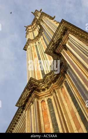 Kathedrale von Orvieto in Umbrien Italien Kirche Tag Fassade gotischen Stil Mittelmeer Ländern Gebäude außen verziert Orvieto Stockfoto