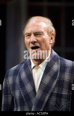 Patrick Stewart als Malvolio in was ihr wollt am Chichester Festival Theatre Juli 2007 unter der Regie von Philip Franken Stockfoto