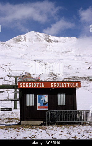 Sesselbahnen Bahnhof in Passo del Tonale Italienische Alpen-Lombardei-Italien Stockfoto